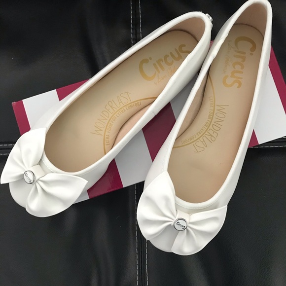 Circus by Sam Edelman Shoes - Women’s Carmen Round Toe Flats